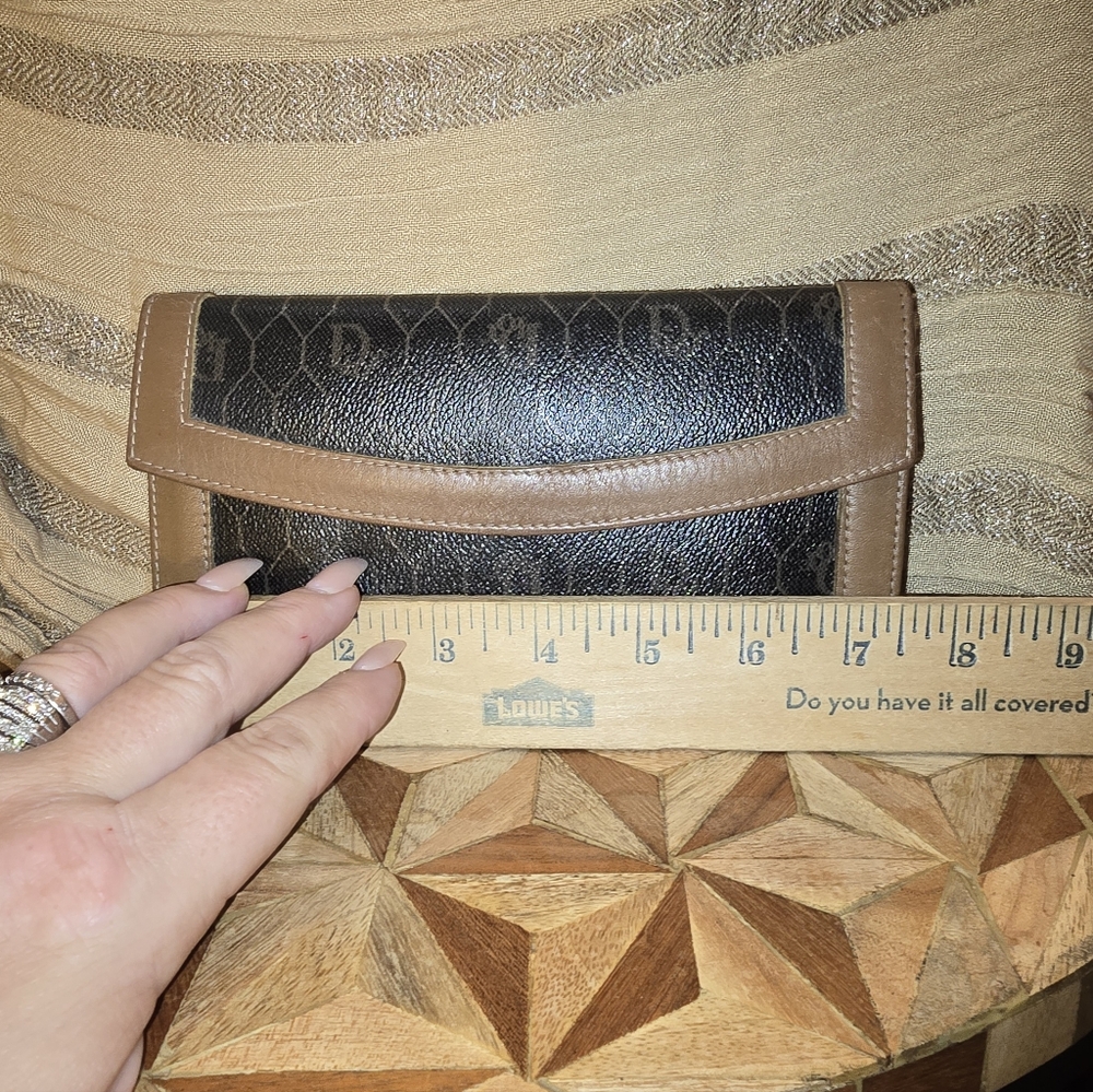 Christian Dior Elegant Black and Tan Designer Wallet/Clutch - Picture 9 of 11